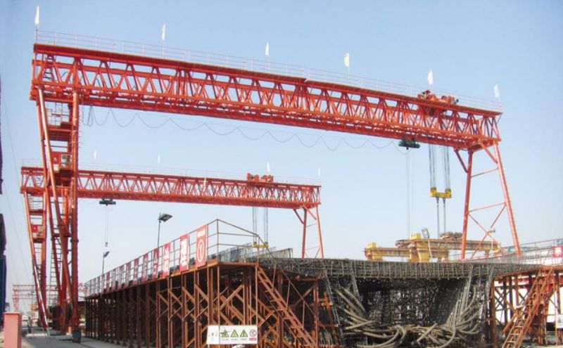 提梁門式起重機(jī)